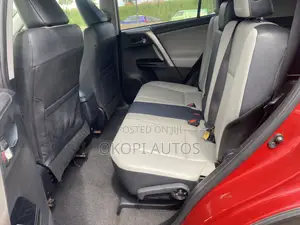 Toyota RAV4 2016 Red