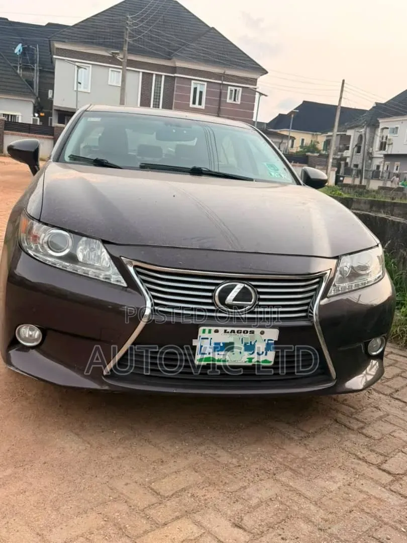 Lexus ES 2013 Gray