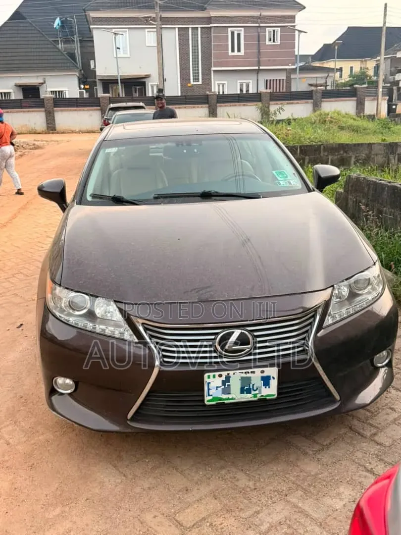 Lexus ES 2013 Gray