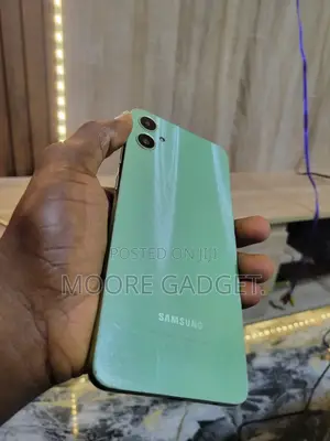 Samsung Galaxy A05 64 GB Green