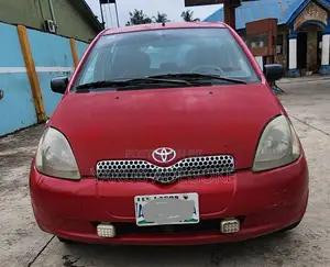 Toyota Yaris 2005 Burgundy