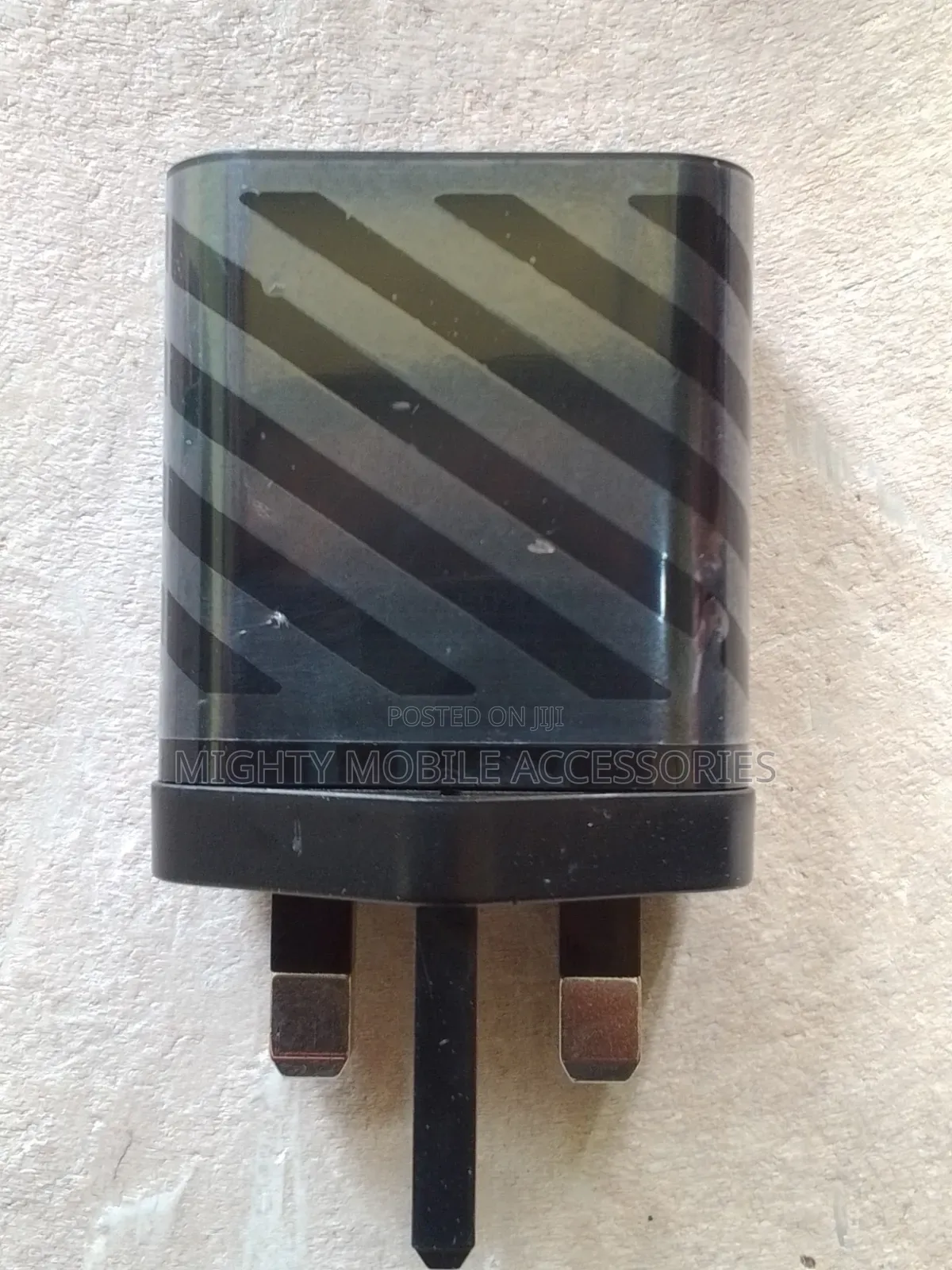 SHPLUS 2.4A Fast Charger