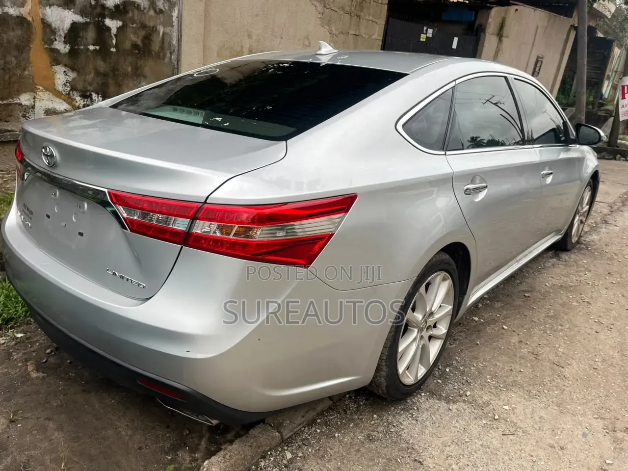 Toyota Avalon 2013 Ivory