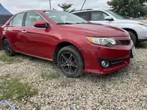 Toyota Camry LE 4dr Sedan (2.5L 4cyl 6A) 2013 Red