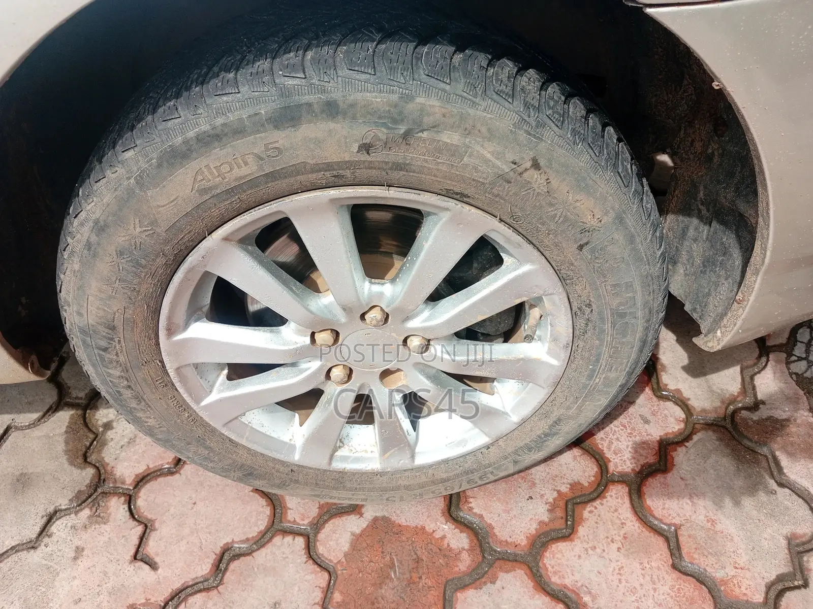 Toyota Corolla 2004 Silver