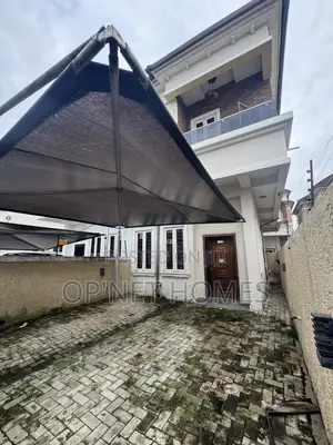 3bdrm Duplex in Lekki for rent