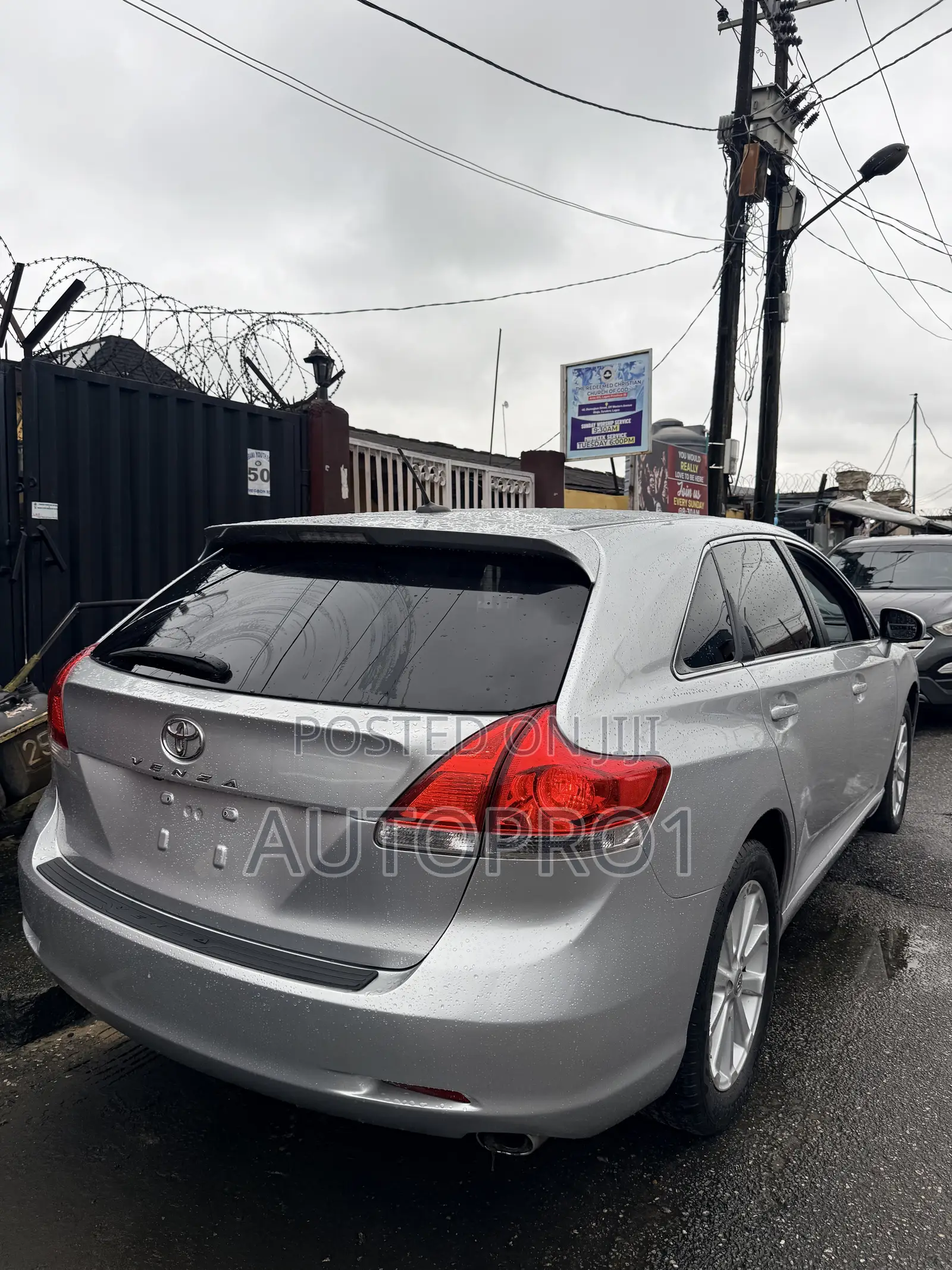 Toyota Venza LE 2009 Silver