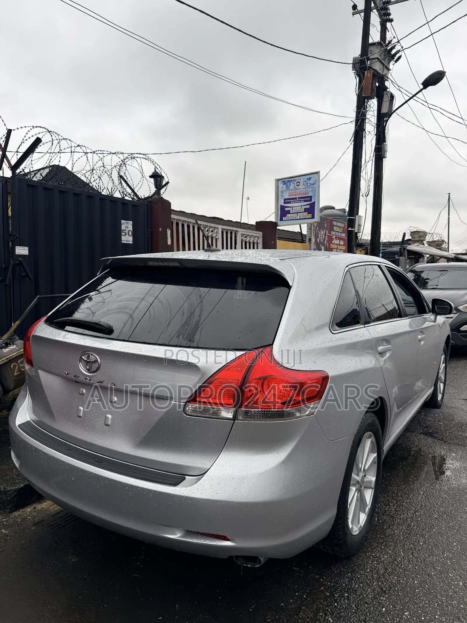 Toyota Venza LE 2009 Silver