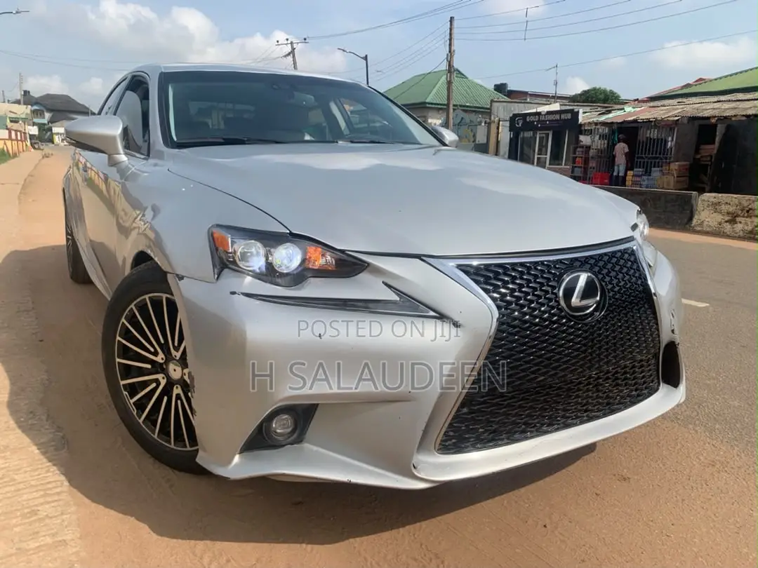 Lexus IS 2015 Silver