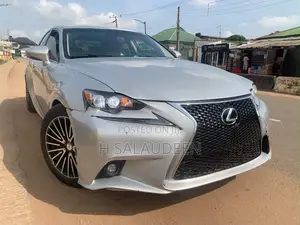 Lexus IS 2015 Silver