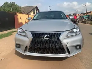 Lexus IS 2015 Silver
