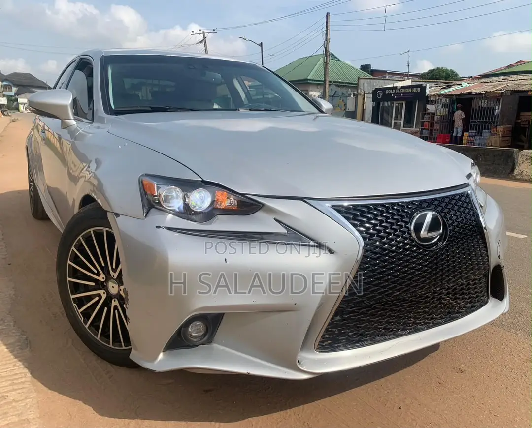 Lexus IS 2015 Silver