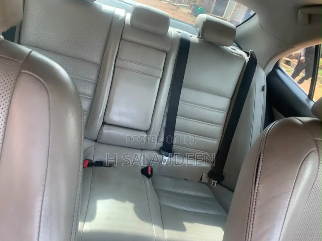 Lexus IS 2015 Silver