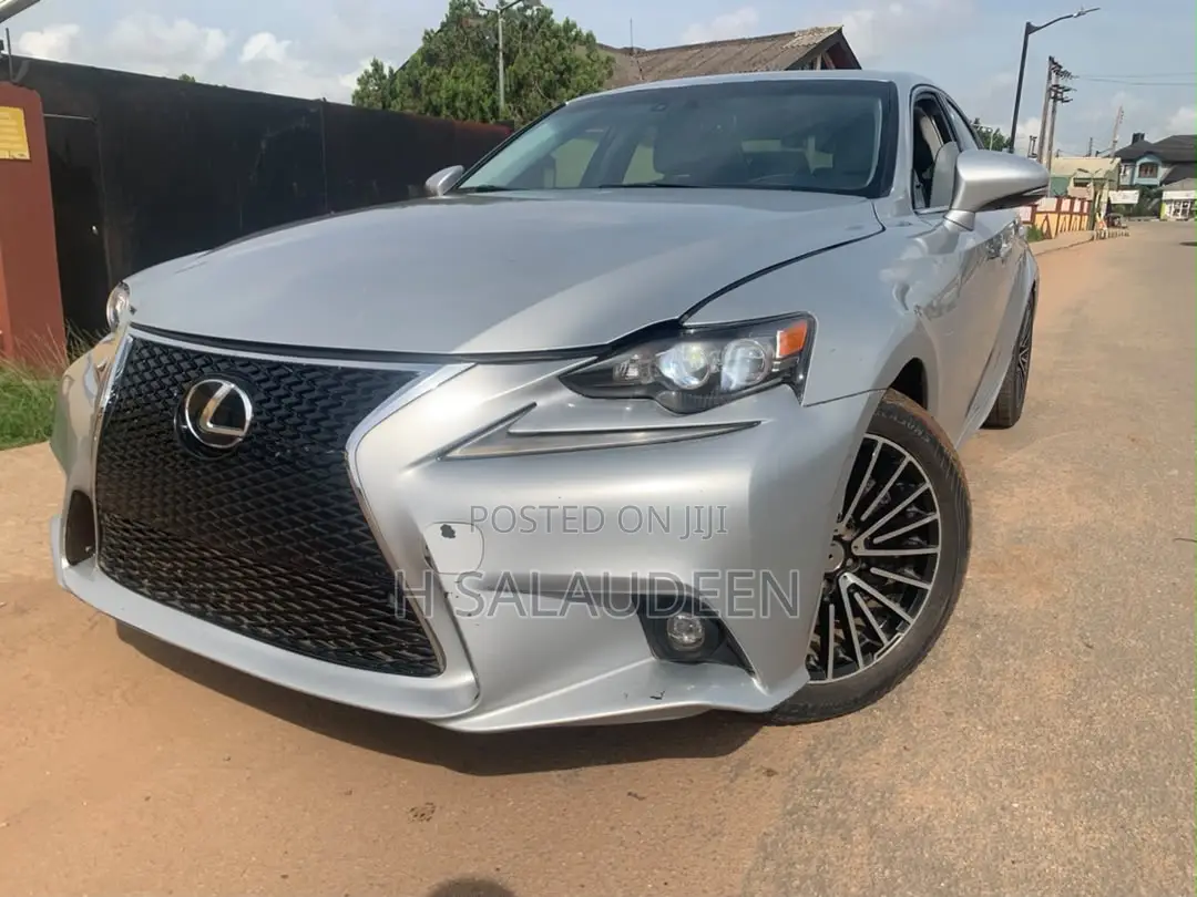 Lexus IS 2015 Silver