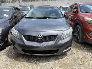 Toyota Corolla LE 4dr Sedan (1.8L 4cyl 4A) 2010 Gray