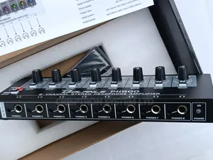 BOLANLE PH800 - 8ch. Headphones Amplifier