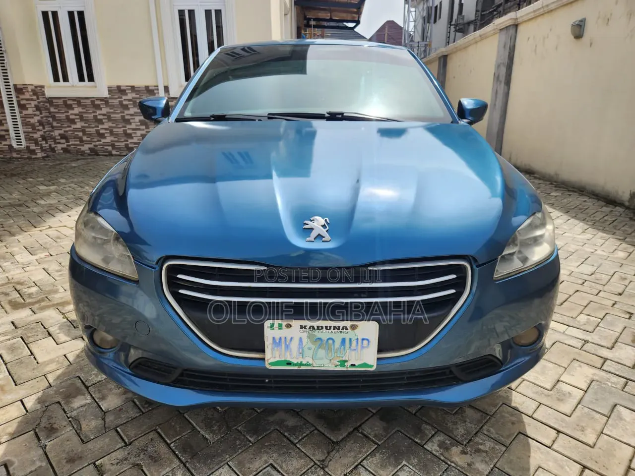 Peugeot 301 2013 Blue