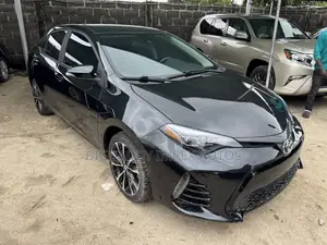 Toyota Corolla SE Special Edition 4dr Sedan (1.8L 4cyl CVT) 2017 Black