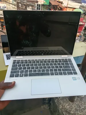 Laptop HP EliteBook 1030 16GB Intel Core i7 SSD 256GB