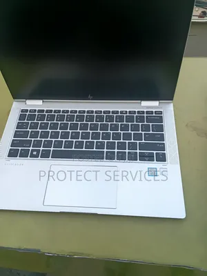 Laptop HP EliteBook 1030 16GB Intel Core i7 SSD 256GB