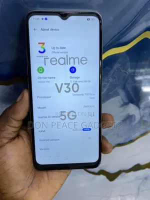 Realme V30 128 GB Silver
