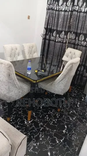 Dinning Table