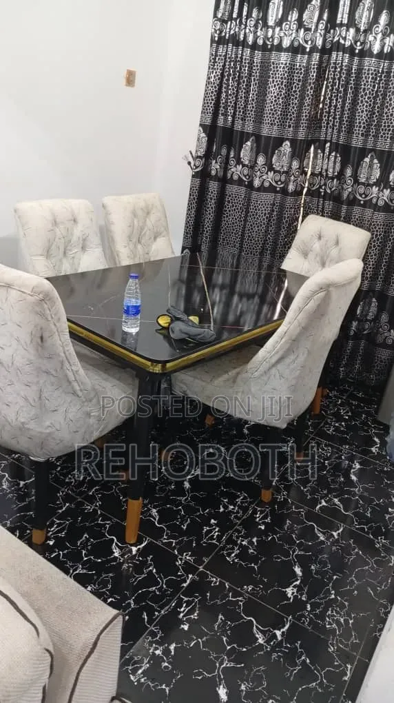 Dinning Table