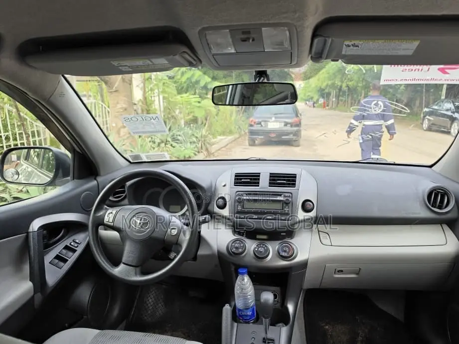 Toyota RAV4 2.5 2012 Silver