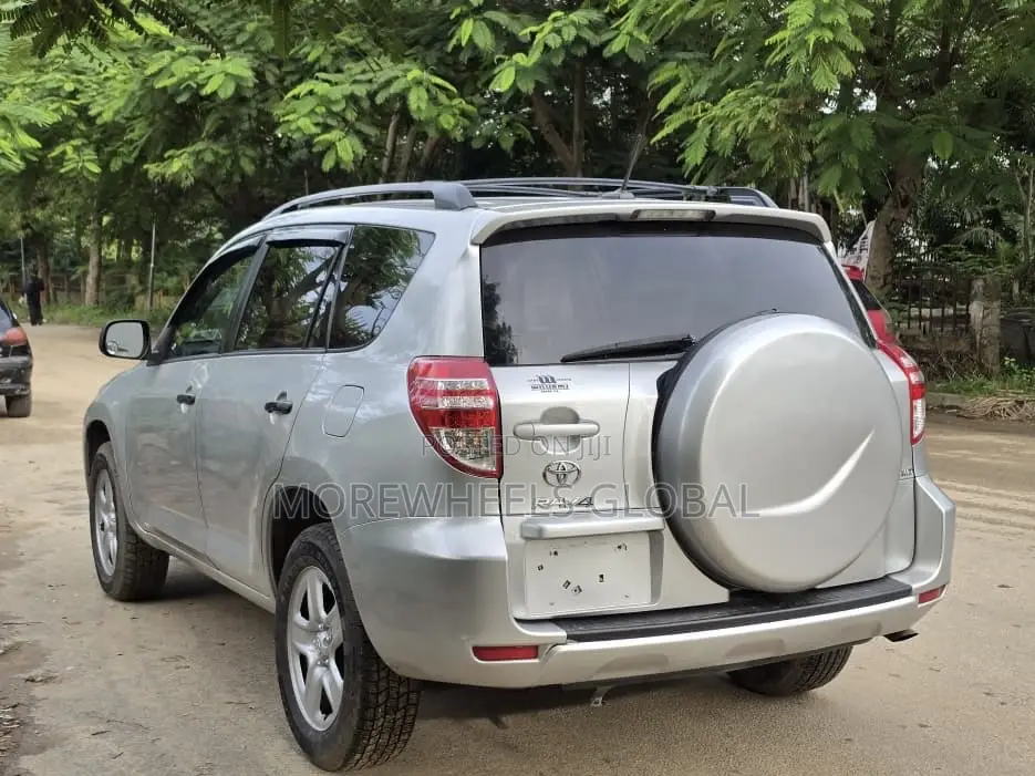 Toyota RAV4 2.5 2012 Silver