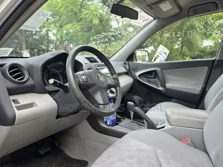 Toyota RAV4 2.5 2012 Silver
