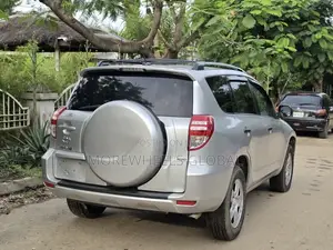 Toyota RAV4 2.5 2012 Silver