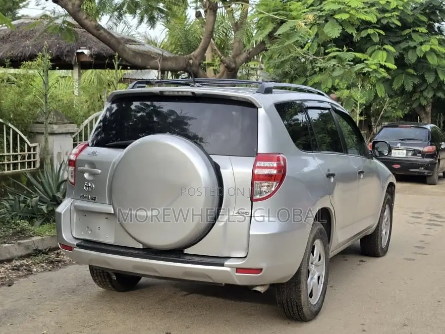 Toyota RAV4 2.5 2012 Silver
