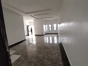 3bdrm Block of Flats in Close To Fati Dogo, Maitama for rent