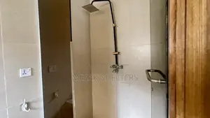 2bdrm Block of Flats in U3 Estate, Lekki Phase 1 for rent