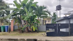 4bdrm Duplex in Old Gra Port for sale