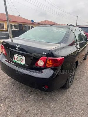 Toyota Corolla 2010 Black