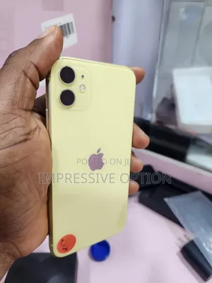 Apple iPhone 11 128 GB Yellow