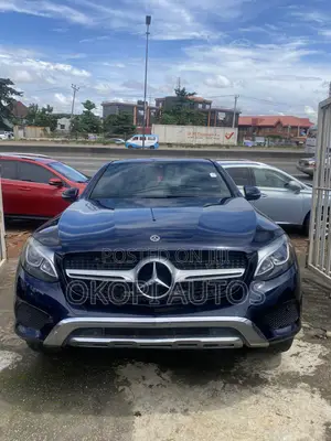 Mercedes-Benz GLC-Class 2018 Blue