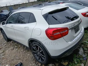 Mercedes-Benz GLA 250 2017 White