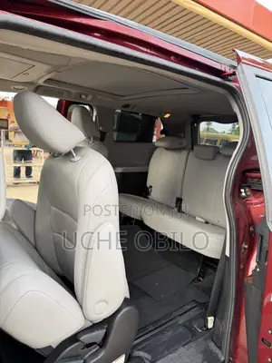 Toyota Sienna Limited Premium 7 Passenger (3.5L 6cyl 8A) 2016 Red