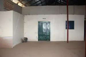 Medium Sized Warehouses for Rent