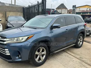 Toyota Highlander 2016 Blue
