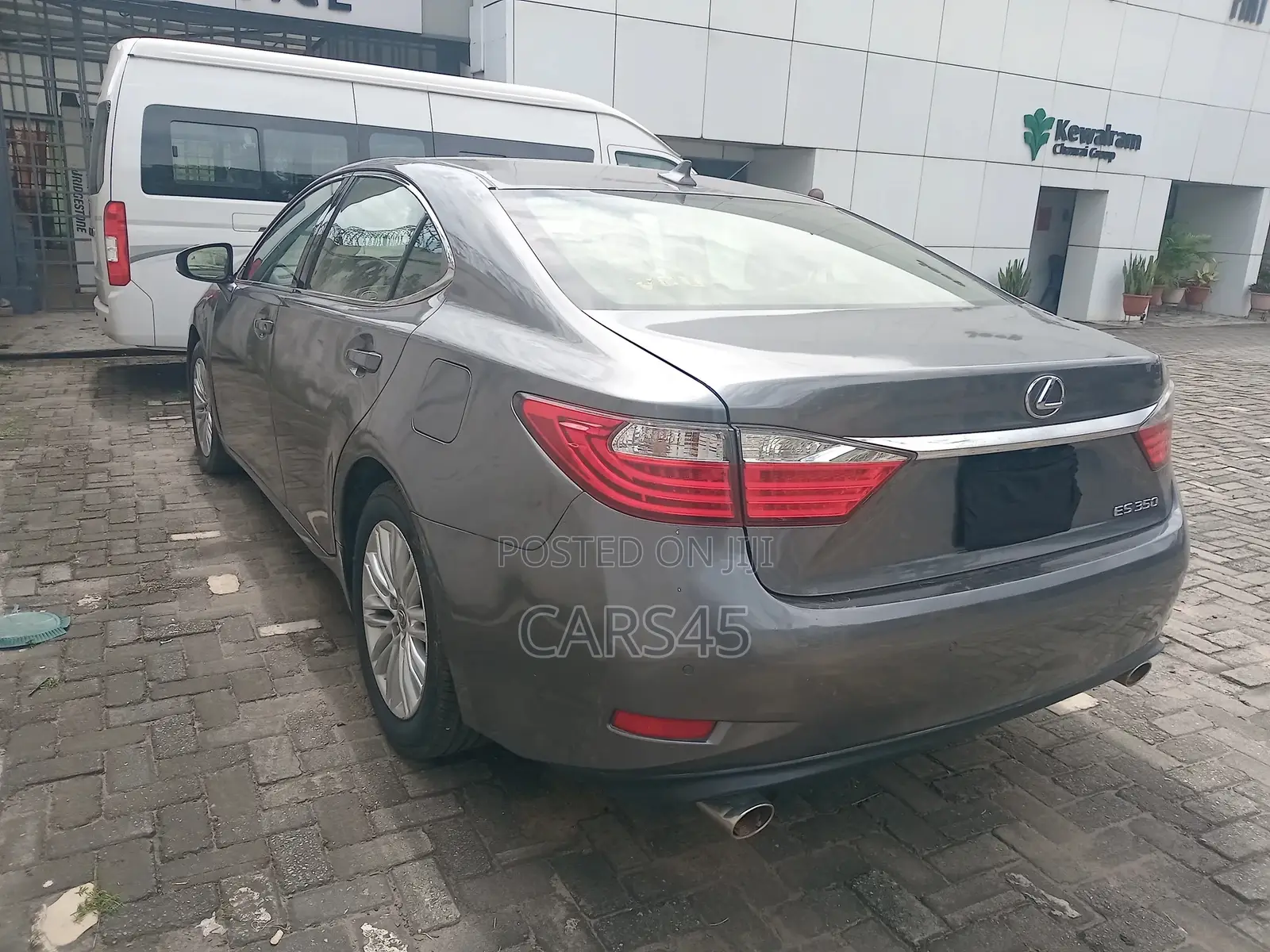 Lexus ES 2013 Gray