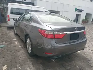 Lexus ES 2013 Gray