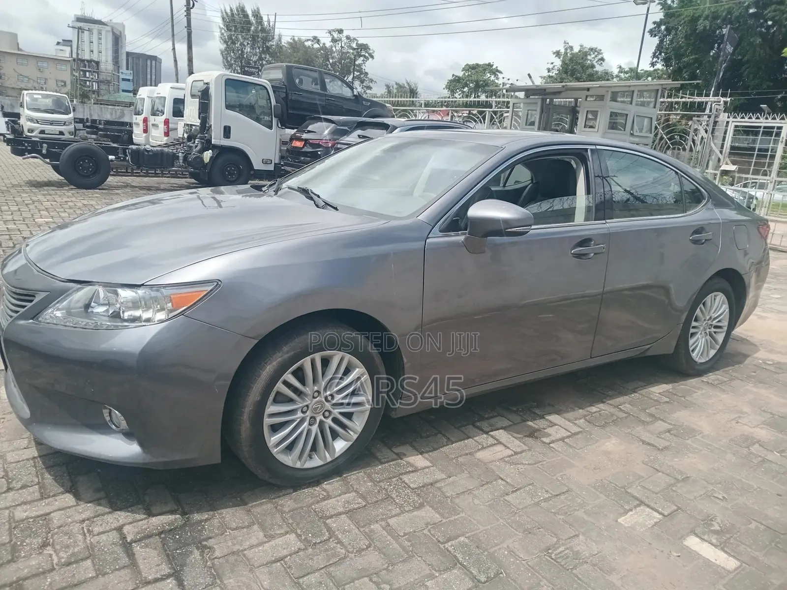 Lexus ES 2013 Gray