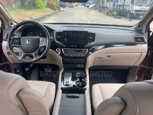 Honda Pilot Touring AWD 2019 Maroon