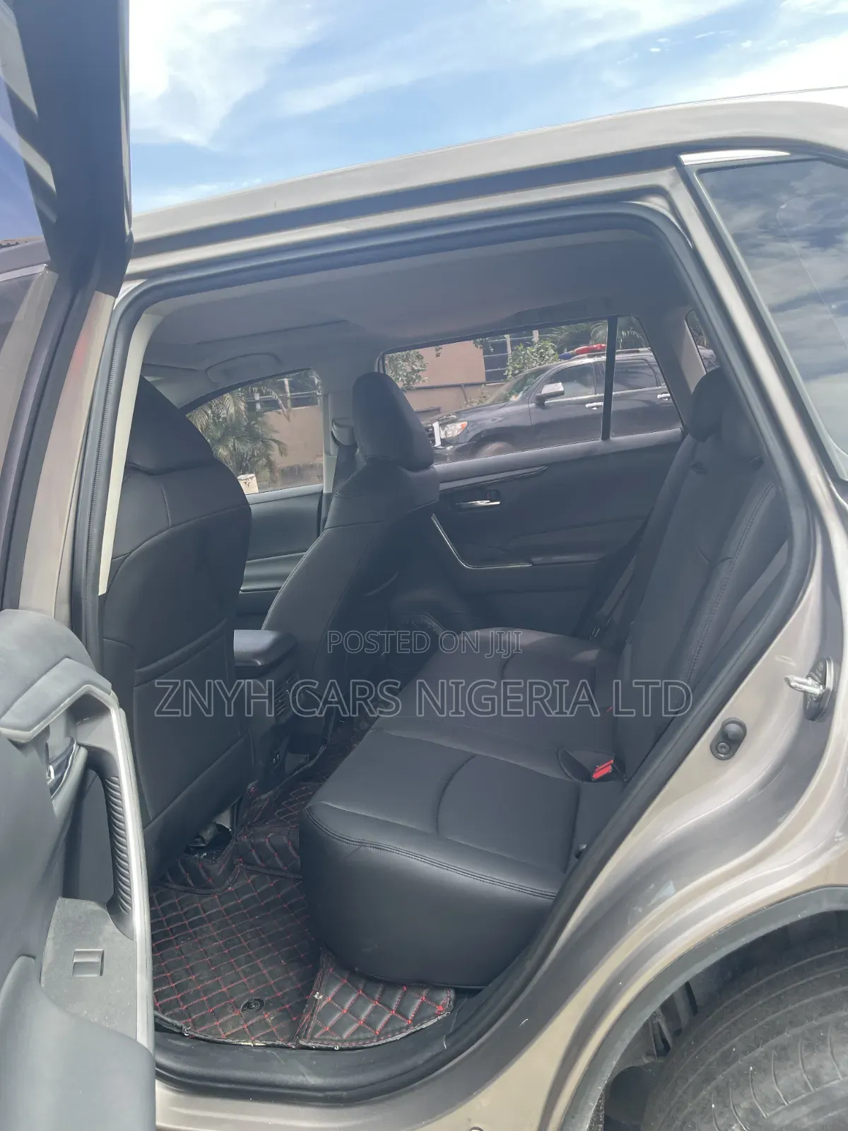 Toyota RAV4 2021 Gray
