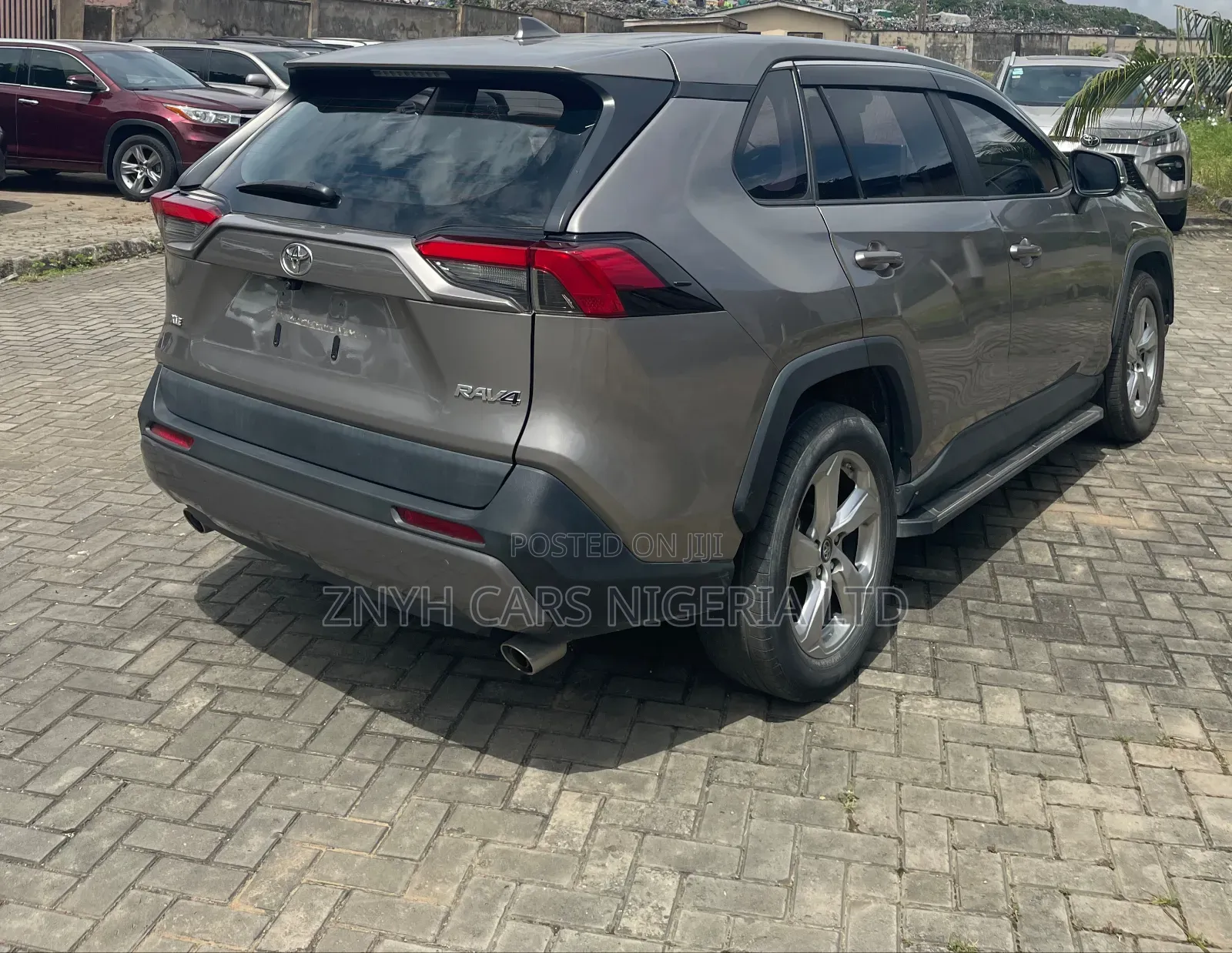 Toyota RAV4 2021 Gray