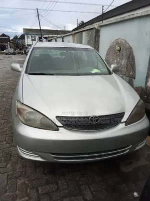 Toyota Camry 2004 Gold