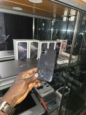 Apple iPhone 11 64 GB Black